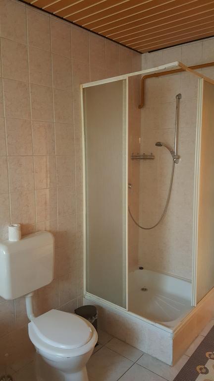 Kerka-Voelgyi Vendeghaz Hotel Kerkaszentkirály Buitenkant foto
