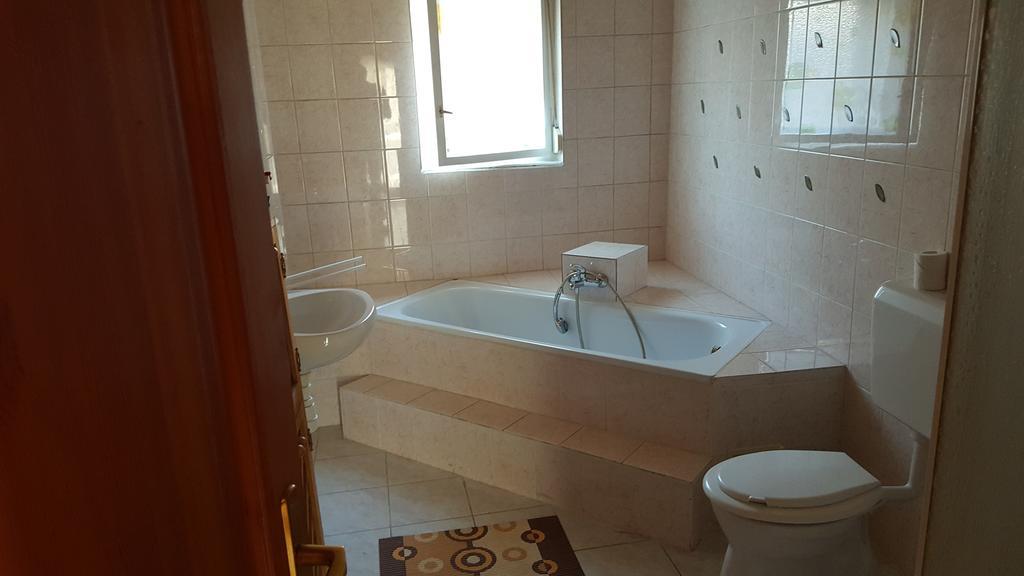 Kerka-Voelgyi Vendeghaz Hotel Kerkaszentkirály Buitenkant foto