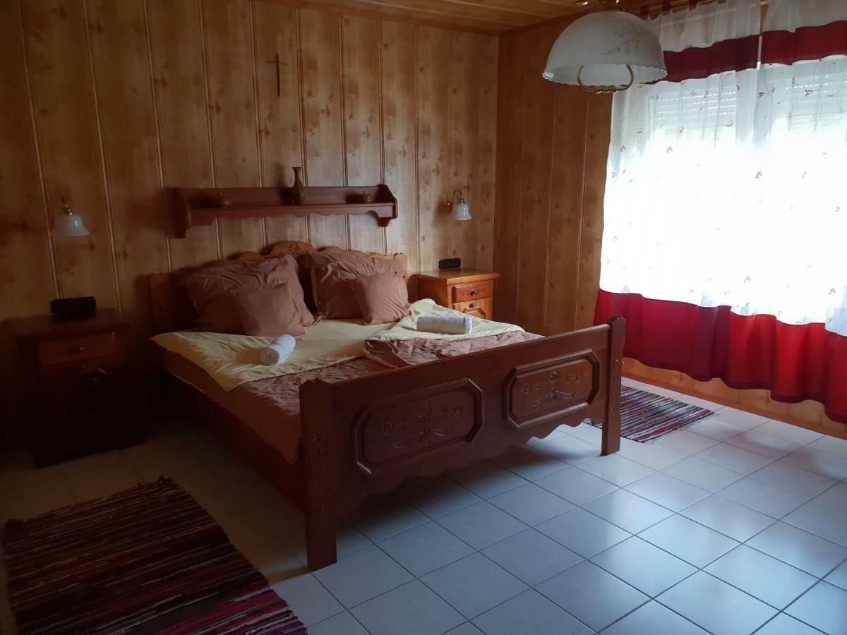 Kerka-Voelgyi Vendeghaz Hotel Kerkaszentkirály Buitenkant foto
