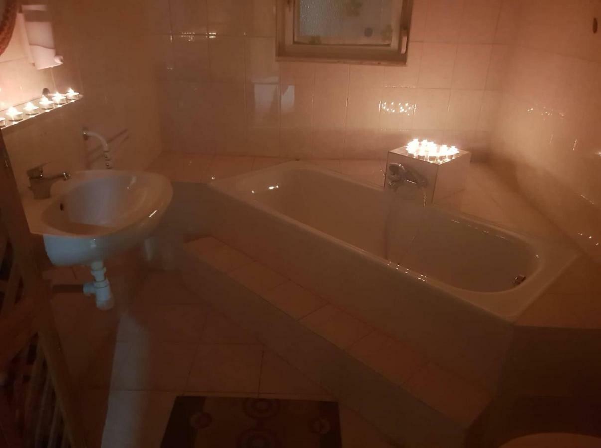 Kerka-Voelgyi Vendeghaz Hotel Kerkaszentkirály Buitenkant foto