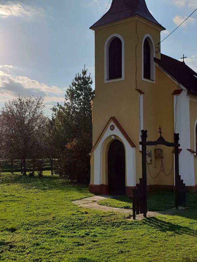 Kerka-Voelgyi Vendeghaz Hotel Kerkaszentkirály Buitenkant foto